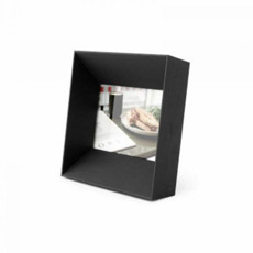 Imagem de PORTA RETRATO LOOKOUT 10X15CM COR  PRETO - UMBRA - Umbra Design Representacoes Comerciais Ltda