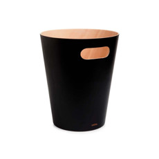 Imagem de LIXEIRA WOODROW 7,5L COR PRETO E NATURAL - UMBRA  - Umbra Design Representacoes Comerciais Ltda