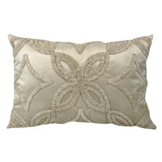 Imagem de ALMOFADA VELUDO OFF 35X58 COM BORD BOUCLE MAX OFF - DECORTEXTIL - B H Turqueto Decoracoes Me