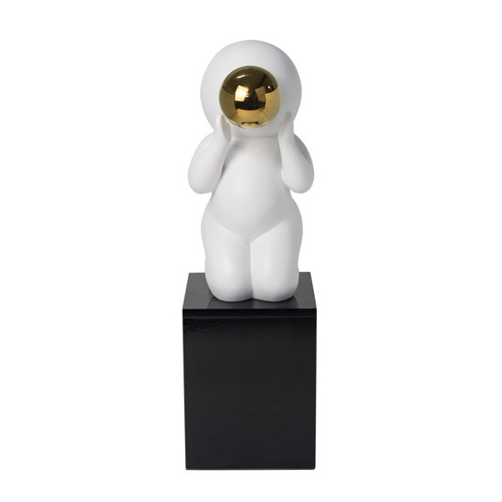 Imagem ESCULTURA DECORATIVA COR BRANCO E DOURADO EM RESINA 14X14X45CM - GRILLO 54380