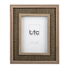 Imagem de PORTA RETRATO DECORATIVO DE MADEIRA COR NATURAL 13X18CM - CROSS  - Cross Comercial Ltda