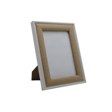 Imagem de PORTA RETRATO EM MDF COM BORDA EM DETALHE PALHA COR BEGE 13X18CM - ENTRE CASA - Inverno Verao Comercio De Modas E Decoracao Eireli
