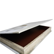 Imagem de LIVRO CAIXA DECORATIVO CINZA EM MADEIRA E COURINO 5X36X27 CM - Mabruk Importacao E Comercio Eireli