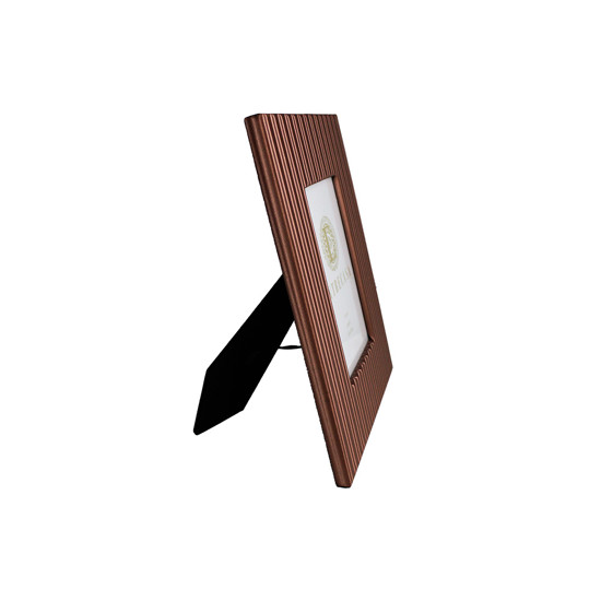Imagem PORTA RETRATO DECORATIVO EM MDF REVESTIDO COM LISTRAS 3D MARROM - ENTRECASA