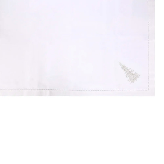 Imagem TOALHA DE MESA RETANGULAR NATALINA BRANCA COM ÁRVORE 220X160CM - CROMUS