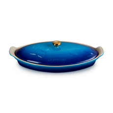 Imagem de TRAVESSA AZURE BLUE DE CERÂMICA COM TAMPA HERITAGE PARA PEIXE 4X41X18CM - LE CREUSET - Le Creuset Do Brasil 