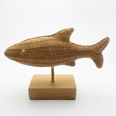 Imagem de ESCULTURA TUBARA O EM RESINA TEXTURA PALHA - Inverno Verao Comercio De Modas E Decoracao Eireli